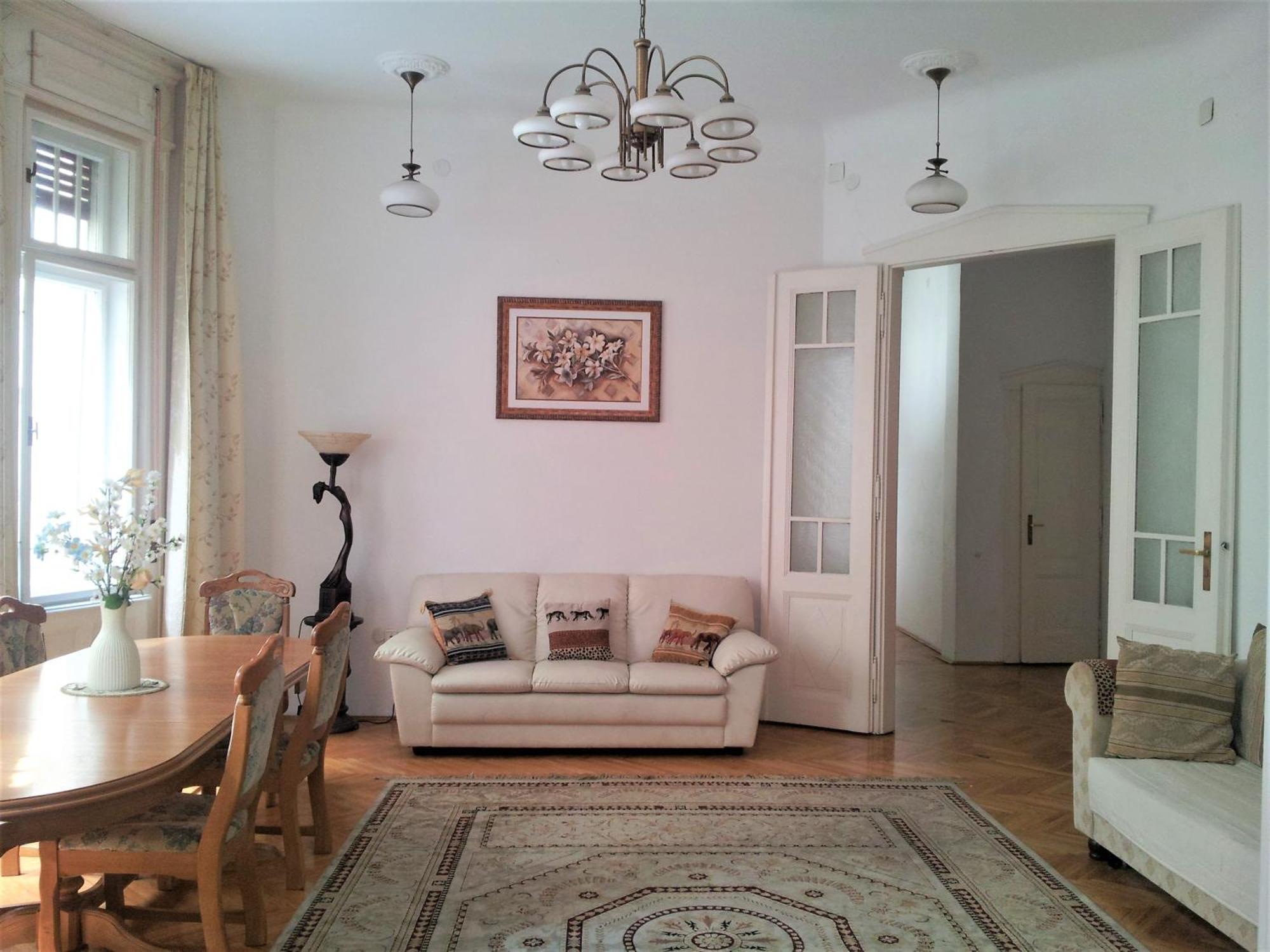 Elegance In The Heart Apartment Будапеща Екстериор снимка